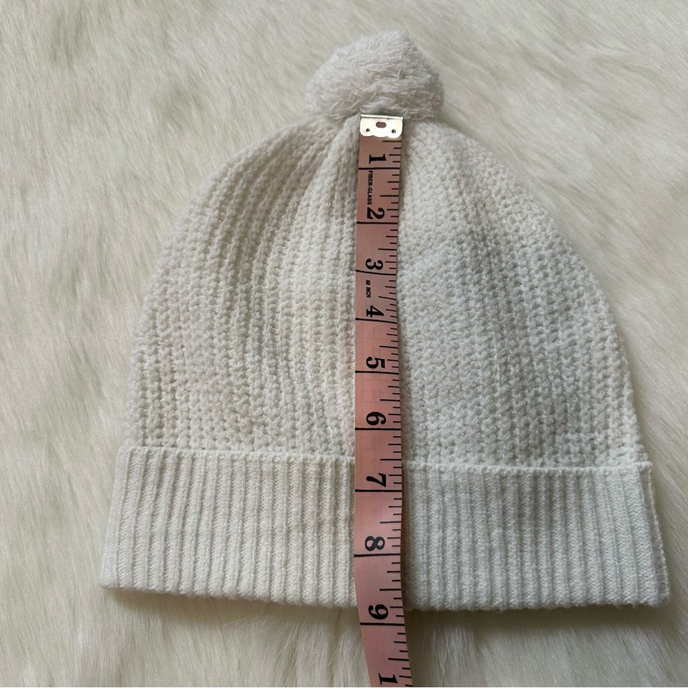 NWOT White Beenie - Picture 10 of 10